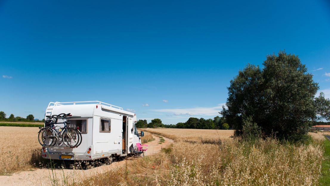 Heving: Når campingvognen eller bobilen har fuktskader